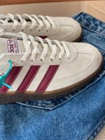 کفش و کتونی آدیداس اسپیزال کرم زرشکی