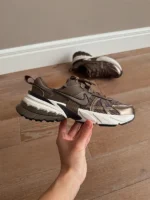 کتونی نایک v2k قهوه ای / nike v2k run mink brown ironstone - Image 2