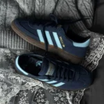 کتونی اسپیزال سورمه‌ای آبی