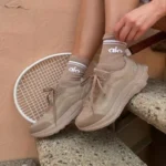 کتونی الو رانر نسکافه‌ای