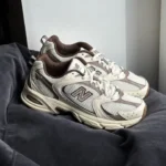 کتونی نیوبالانس 530 سفید قهوه‌ای