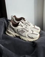 کتونی نیوبالانس 530 سفید قهوه‌ای