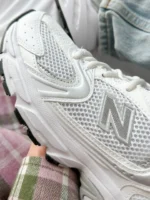 کتونی سفید نیوبالانس