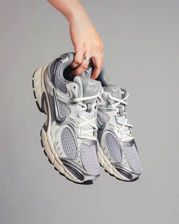 کتونی نایک وی 5 (v5 rnr) طوسی