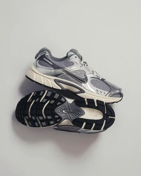 کفش و کتونی نایک وی 5 طوسی