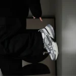 کتونی نایک v2k طوسی نقره‌ای