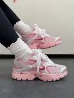 خرید کتونی نایک وی5 صورتی