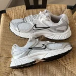 کتونی نایک v5 rnr سفید مشکی