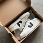 کتونی و کفش وجا(veja) سفید مشکی
