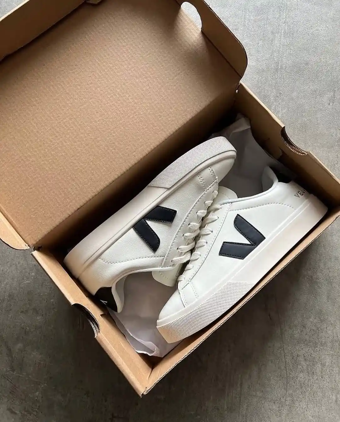 veja white black3-optimized کتونی و کفش وجا(veja) سفید مشکی