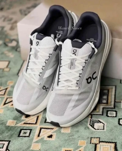 کتونی onrunning طوسی